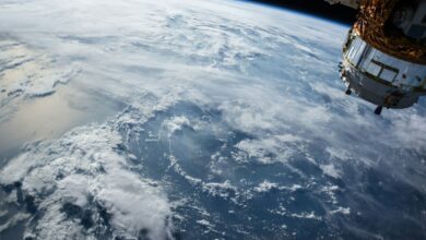 صورة تعبيرية: Unsplash / NASA، صورة تعبيرية للأرض من الفضاء
